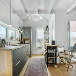 Newly Built Tiny House With River Views בית נופש Brenderup