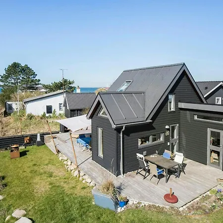 Newly Built Tiny House With River Views *