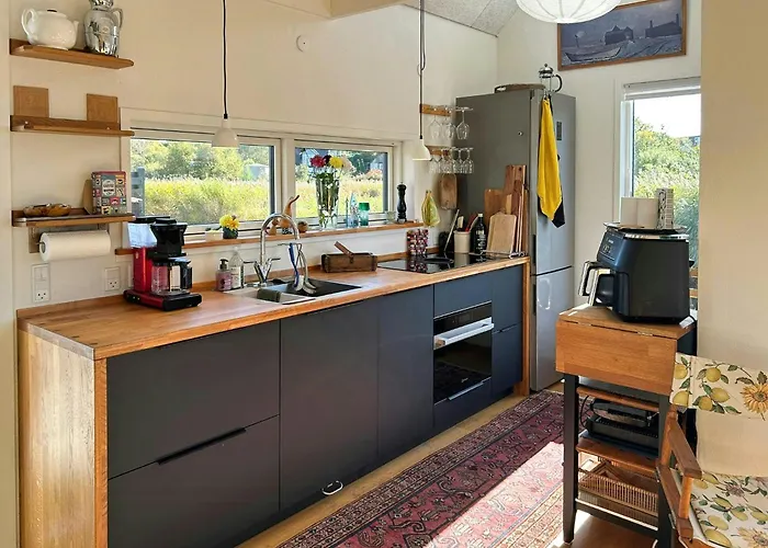 Сasa de vacaciones Newly Built Tiny House With River Views Brenderup