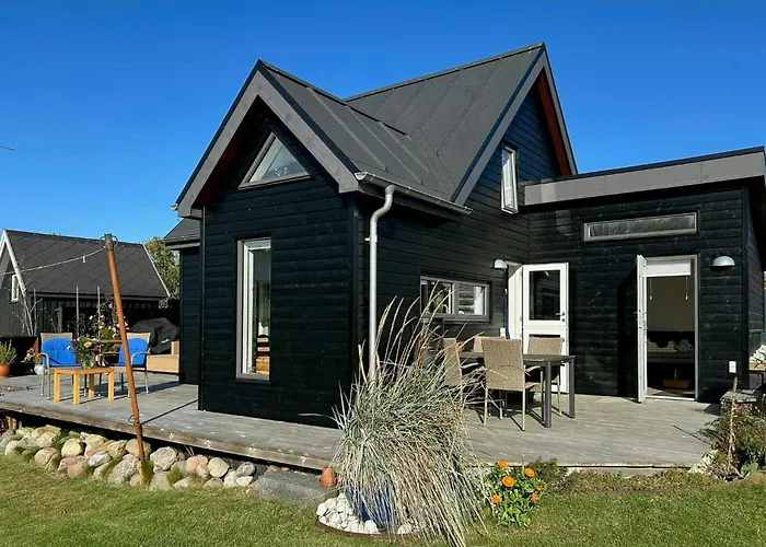 Newly Built Tiny House With River Views *