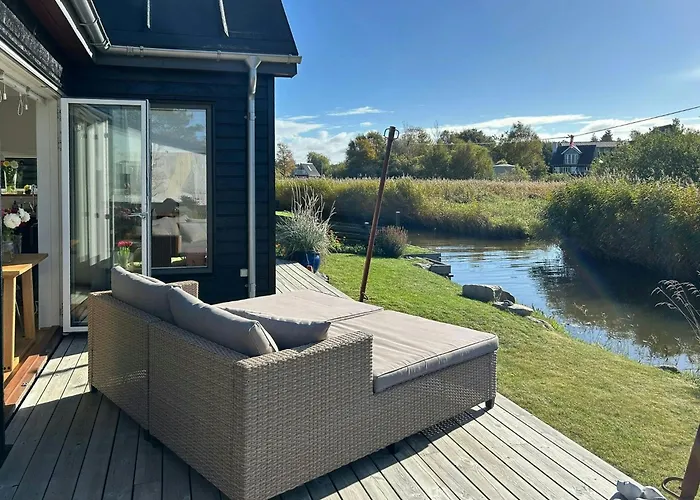 Newly Built Tiny House With River Views Сasa de vacaciones