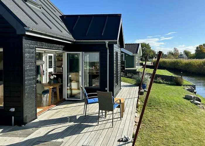 Newly Built Tiny House With River Views